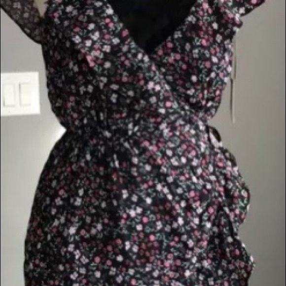 Lovers and Friends Wrap Dress Lace Bralette Floral - Picture 6 of 6